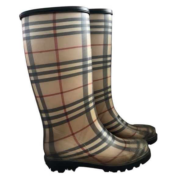 Classic Burberry Tan Nova Check Rubber Slip On Rain Boots Size 36 - Picture 1 of 6